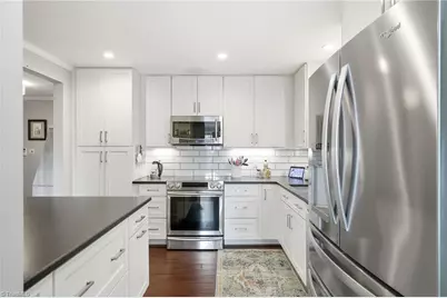 867 Brookleigh Court, Winston-Salem, NC 27104 - Photo 9