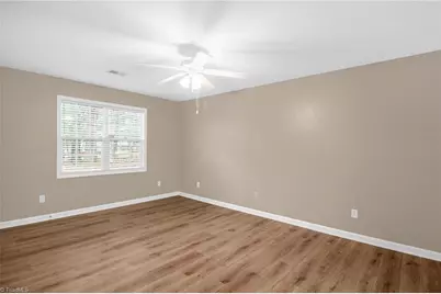 124 Bethania Oaks Circle, Pfafftown, NC 27040 - Photo 17