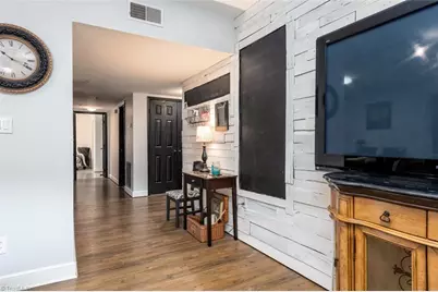 801 W McGee Street #25, Greensboro, NC 27401 - Photo 9