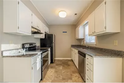 5305 North Oaks Drive, Greensboro, NC 27455 - Photo 9