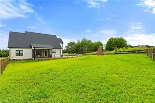 7412 Kingsley Pl, Stokesdale, NC 27357 - Photo 37