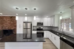 2841 Deerwood Dr, Winston-Salem, NC 27103 - Photo 3