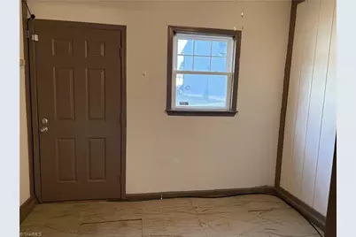 4014 S Bend Drive, Winston-Salem, NC 27107 - Photo 7