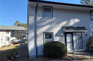 4014 S Bend Dr, Winston-Salem, NC 27107 - Photo 1