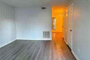 4014 S Bend Dr, Winston-Salem, NC 27107 - Photo 3