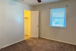 4014 S Bend Dr, Winston-Salem, NC 27107 - Photo 9