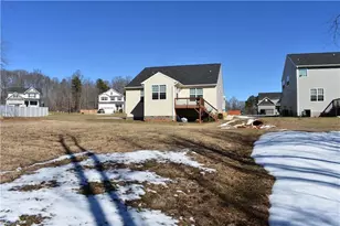 6474 Rogers Farm Rd, Pleasant Garden, NC 27313 - Photo 7