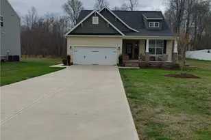 6474 Rogers Farm Rd, Pleasant Garden, NC 27313 - Photo 7