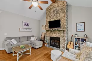 270 Morning Glory Rd, Madison, NC 27025 - Photo 9