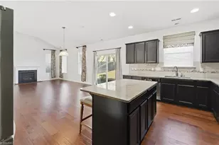 603 Applecross Dr, Mebane, NC 27302 - Photo 9