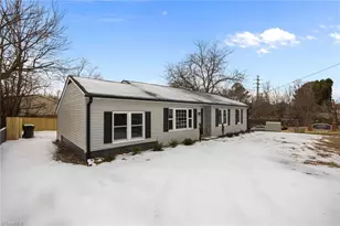 1207 Martin Luther King Jr Blvd, Lexington, NC 27292 - Photo 25