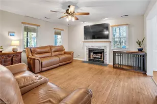 3137 Russell Way Ln, Winston-Salem, NC 27127 - Photo 5