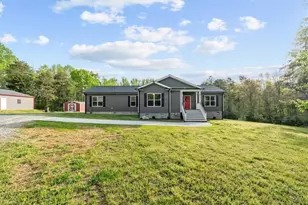 6916 Lawrence Farm Ln, Randleman, NC 27317 - Photo 35