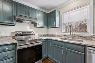 2221 Oak Hill Dr, Greensboro, NC 27408 - Photo 15