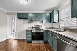 2221 Oak Hill Dr, Greensboro, NC 27408 - Photo 17