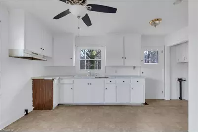 1052 N Main Street, Troy, NC 27371 - Photo 7