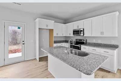 295 Lindbergh Street, Winston-Salem, NC 27104 - Photo 9