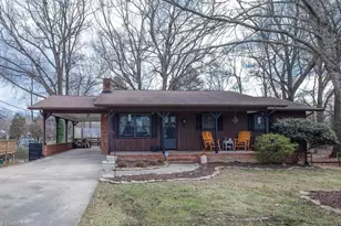 305 Carter Dr, Thomasville, NC 27360 - Photo 1