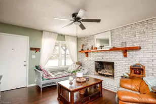 305 Carter Dr, Thomasville, NC 27360 - Photo 3