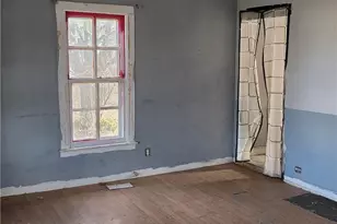 1216 Fieldcrest Rd, Eden, NC 27288 - Photo 9