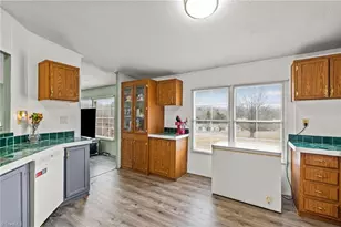 1058 Pearl Ct, Randleman, NC 27317 - Photo 17