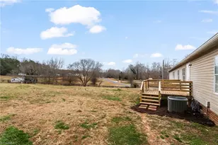 1058 Pearl Ct, Randleman, NC 27317 - Photo 33