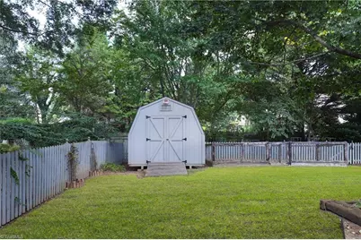 3908 Sandlewood Road, High Point, NC 27265 - Photo 5