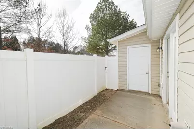 3350 Hyde Place Circle, Winston-Salem, NC 27103 - Photo 21