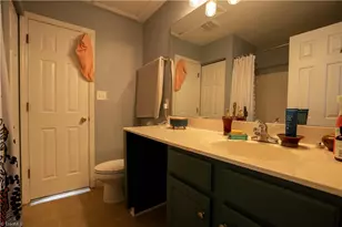 3815 Winborne Ln, Greensboro, NC 27410 - Photo 23