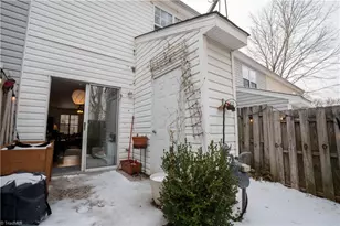 3815 Winborne Ln, Greensboro, NC 27410 - Photo 15