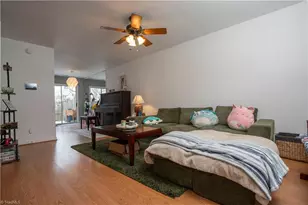 3815 Winborne Ln, Greensboro, NC 27410 - Photo 5