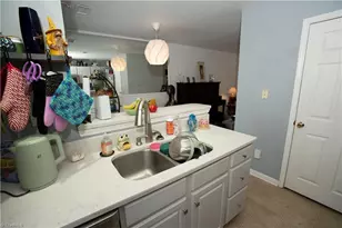 3815 Winborne Ln, Greensboro, NC 27410 - Photo 11