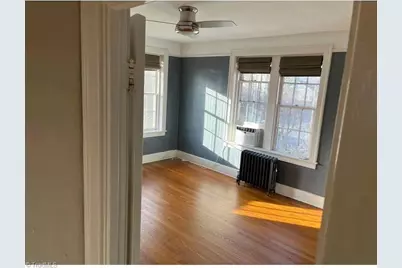 828 N Elm Street #E4, Greensboro, NC 27401 - Photo 7