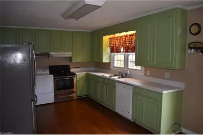 1115 E Willowbrook Drive, Burlington, NC 27215 - Photo 19