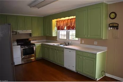 1115 E Willowbrook Drive, Burlington, NC 27215 - Photo 23