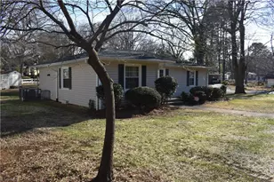 1115 E Willowbrook Dr, Burlington, NC 27215 - Photo 35