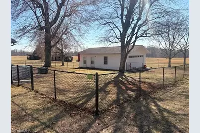 8144 Nc Highway 87, Wentworth, NC 27320 - Photo 23