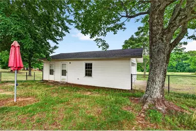 8144 Nc Highway 87, Wentworth, NC 27320 - Photo 43
