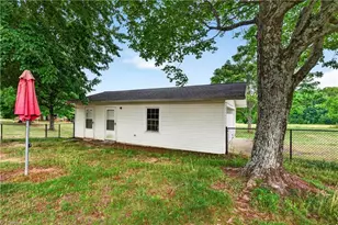 8144 Nc Hwy 87, Wentworth, NC 27320 - Photo 43