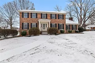 7010 Stancliff Ct, Clemmons, NC 27012 - Photo 1