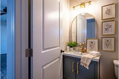 2005 Queens Court, Greensboro, NC 27408 - Photo 11