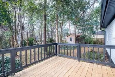 2005 Queens Court, Greensboro, NC 27408 - Photo 35