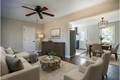 2005 Queens Court, Greensboro, NC 27408 - Photo 5