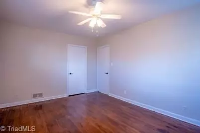 2005 Queens Court, Greensboro, NC 27408 - Photo 27