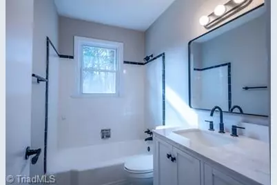 2005 Queens Court, Greensboro, NC 27408 - Photo 31