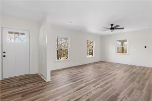 1009 Benjamin Pkwy, Greensboro, NC 27408 - Photo 11