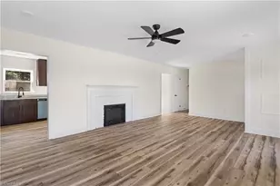 1009 Benjamin Pkwy, Greensboro, NC 27408 - Photo 9