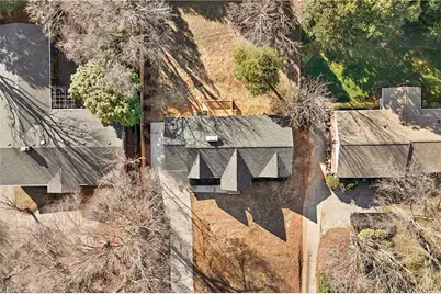 1009 Benjamin Parkway, Greensboro, NC 27408 - Photo 33