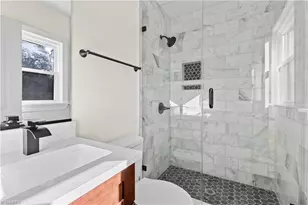 1009 Benjamin Pkwy, Greensboro, NC 27408 - Photo 25