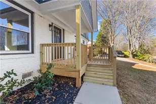 1009 Benjamin Pkwy, Greensboro, NC 27408 - Photo 3